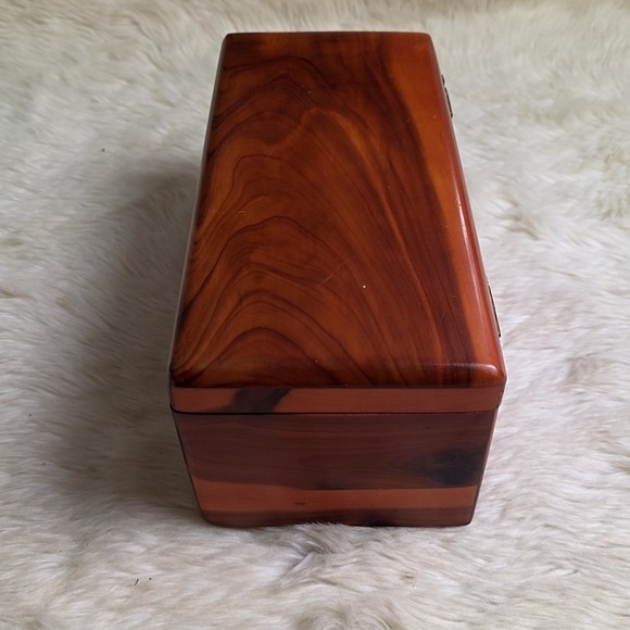Vtg Lane Cedar Jewelry Trinket Keepsake Box Small Loogootee & Jasper IN No Key - Picture 2 of 10